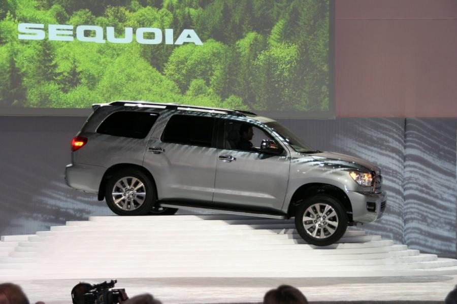  Toyota Sequoia 2007 года  (фото 34 из 66)